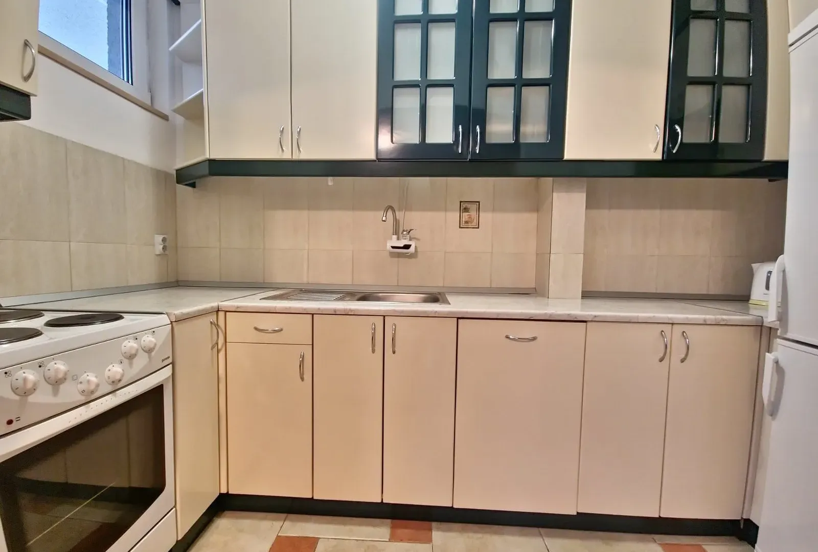 Izdavanje, jednosoban stan, 40m², Budva, Crna Gora