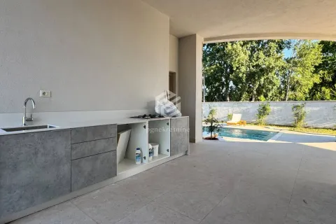 Izdavanje, kuća, 295m², Begovina, Danilovgrad - image 8