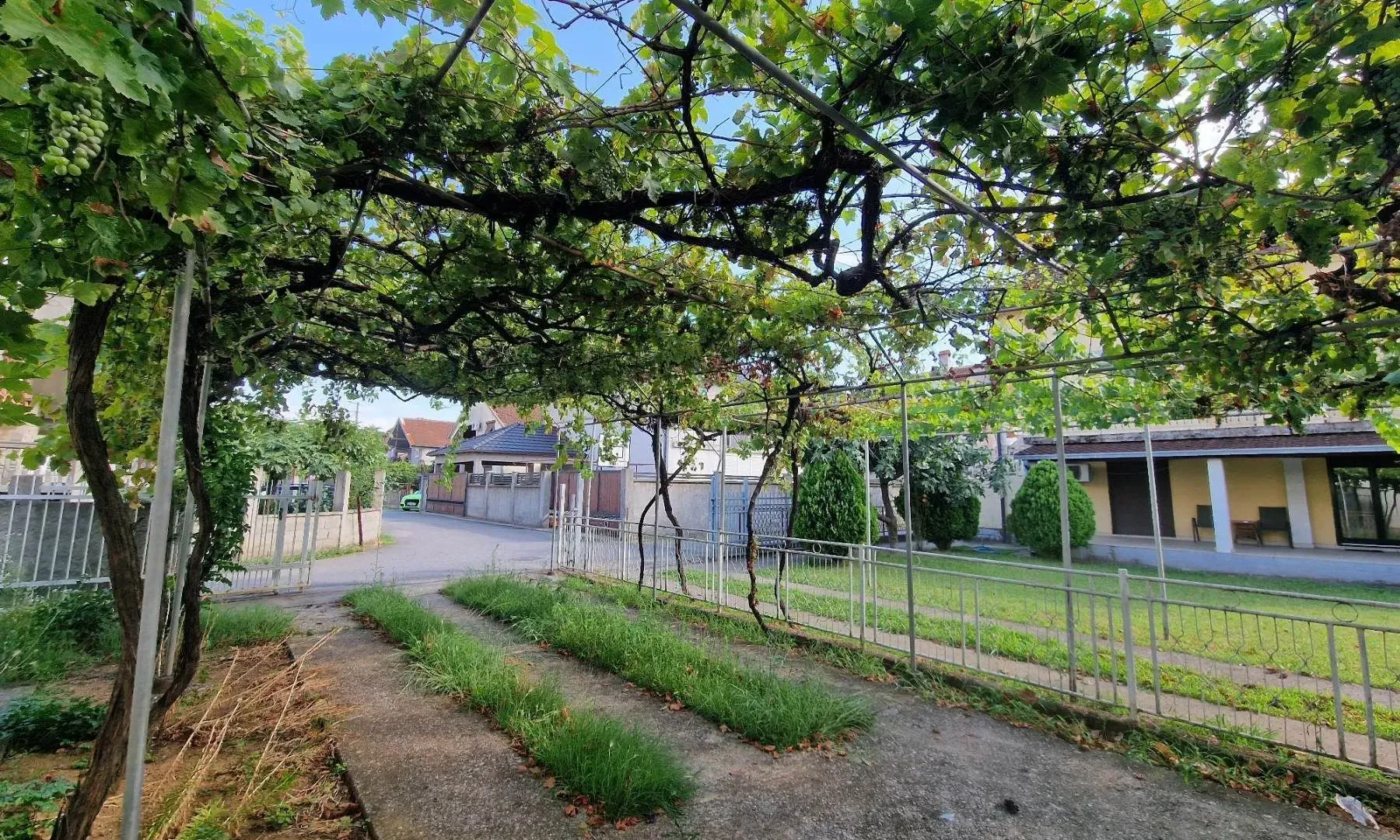 Prodaja, kuća, 107m², Podgorica, Crna Gora