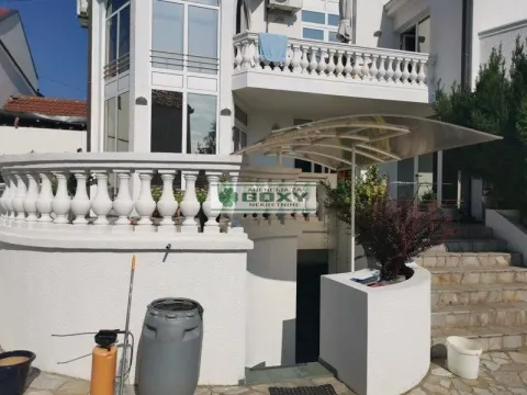 Prodaja, kuća, 391m², Centar, Kragujevac - image 20