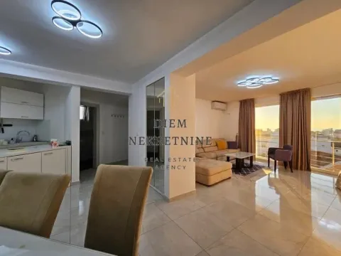 Izdavanje, trosoban stan, 120m², Ilino, Bar - image 5