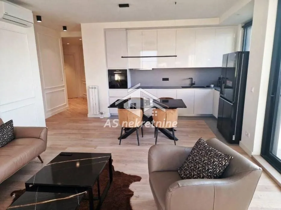 Rent, four bedroom apartment, 109m², Savski Venac, Beograd