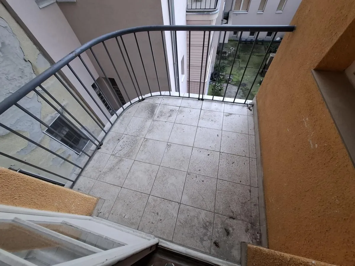 Izdavanje, trosoban stan, 122m², Centar, Novi Sad