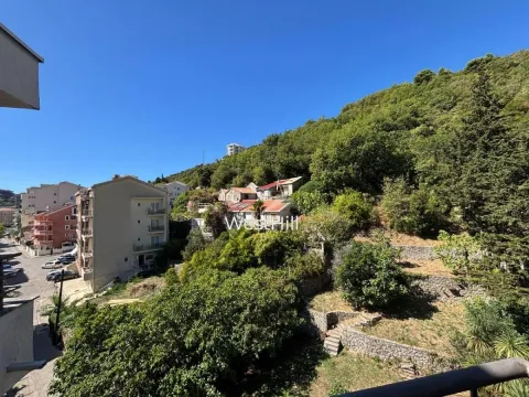 Prodaja, stan, 257m², Bečići, Budva - image 11