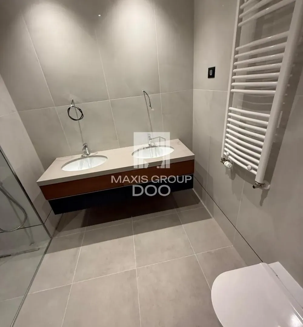 Prodaja, četvorosoban stan, 144m², Savski Venac, Beograd