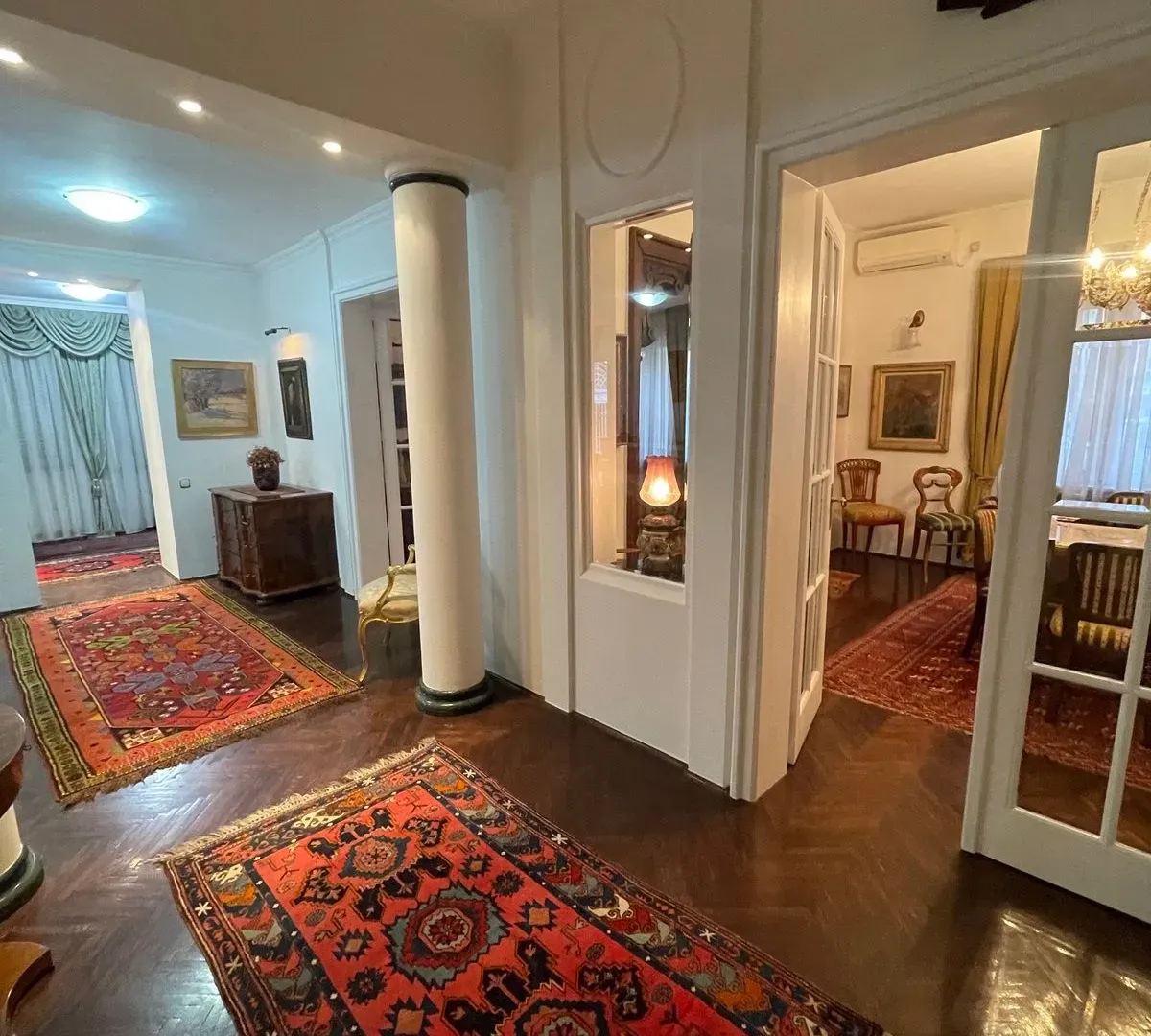 Izdavanje, kuća, 300m², Vračar Sve Podlokacije, Beograd