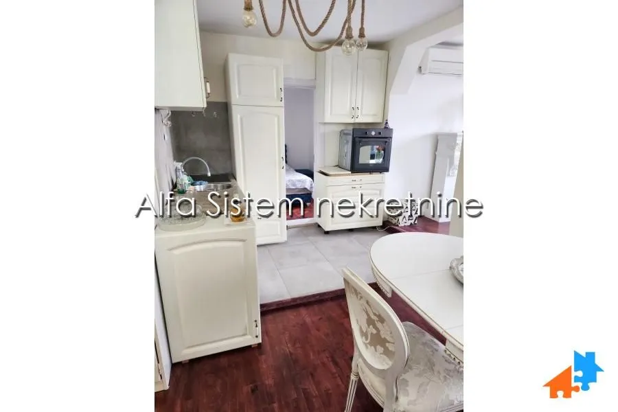 Rent, apartment, 63m², Kalenić Pijaca, Vračar Sve Podlokacije