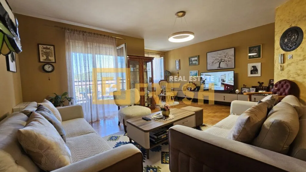 Prodaja, dvosoban stan, 107m², Zabjelo, Podgorica