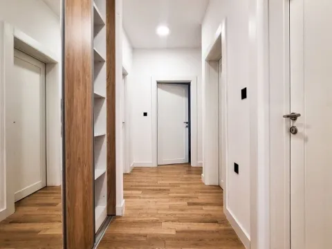 Prodaja, kuća, 200m², Donji Kokoti, Podgorica - image 8