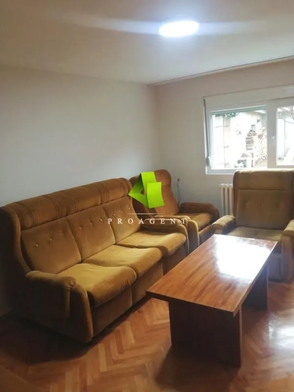 Izdavanje, dvosoban stan, 60m², Medijana, Niš