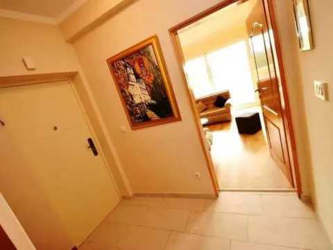 Izdavanje, jednosoban stan, 55m², Centar, Tivat - image 7