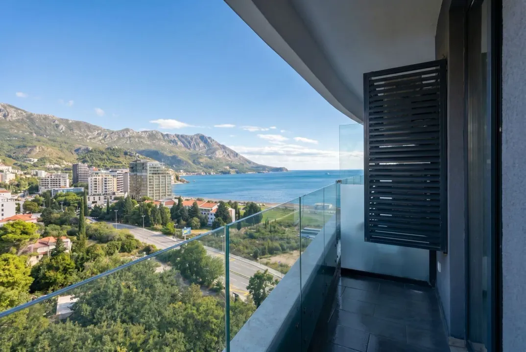 Rent, one bedroom apartment, 33m², Bečići, Budva