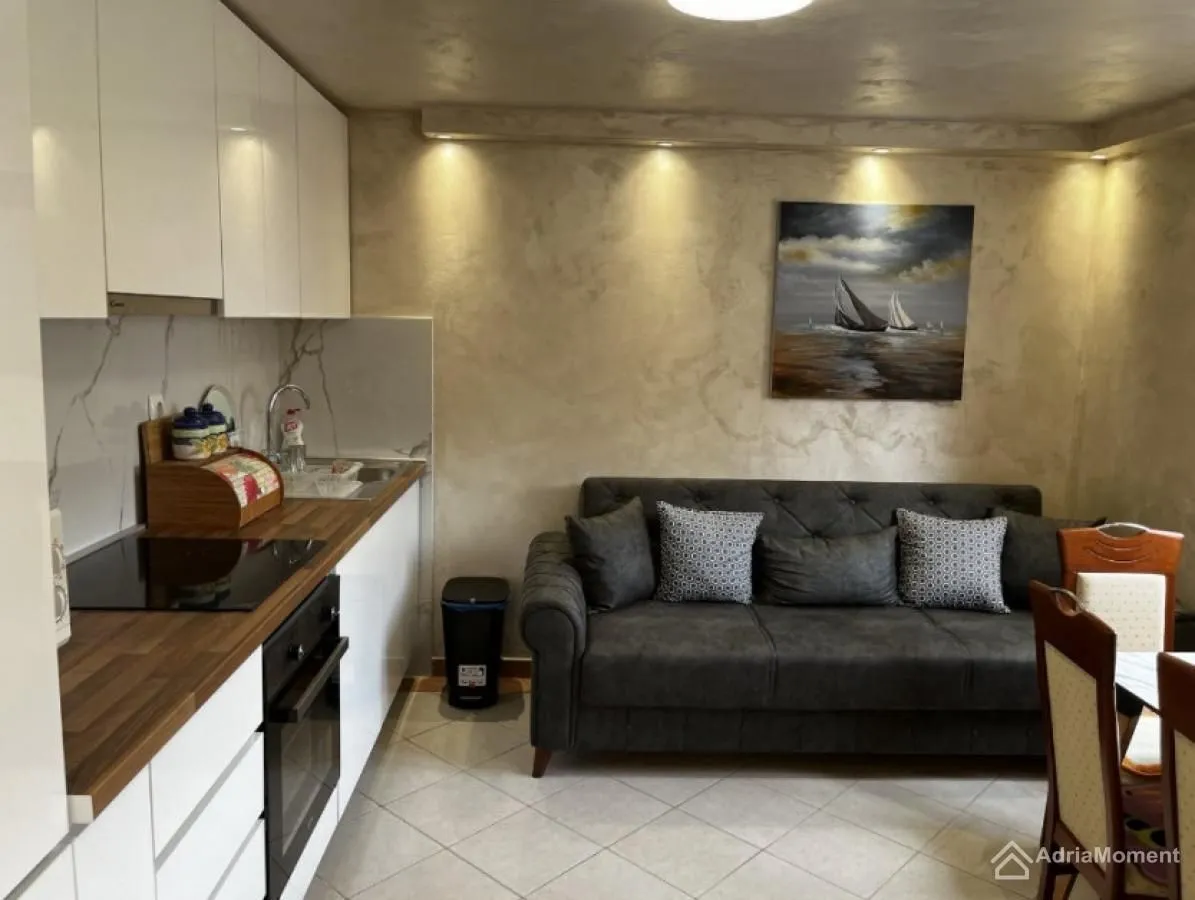 Prodaja, dvosoban stan, 64m², Centar, Budva