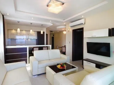 Prodaja, dvosoban stan, 80m², Bečići, Budva - image 2