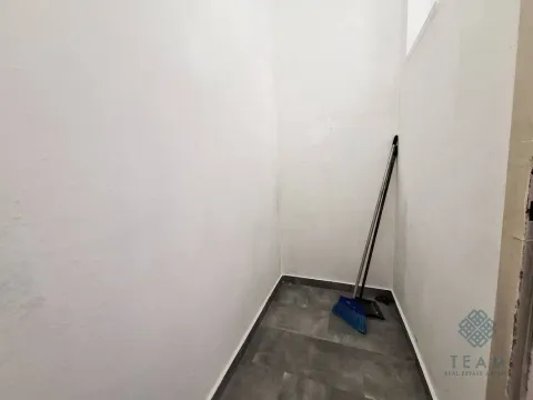 Izdavanje, jednosoban stan, 70m², Centar, Podgorica - image 8