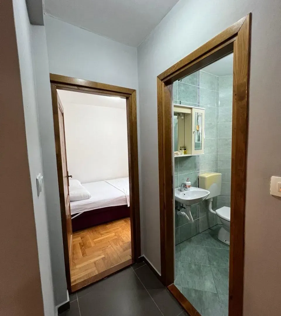 Rent, two bedroom apartment, 52m², Kalimanj, Tivat