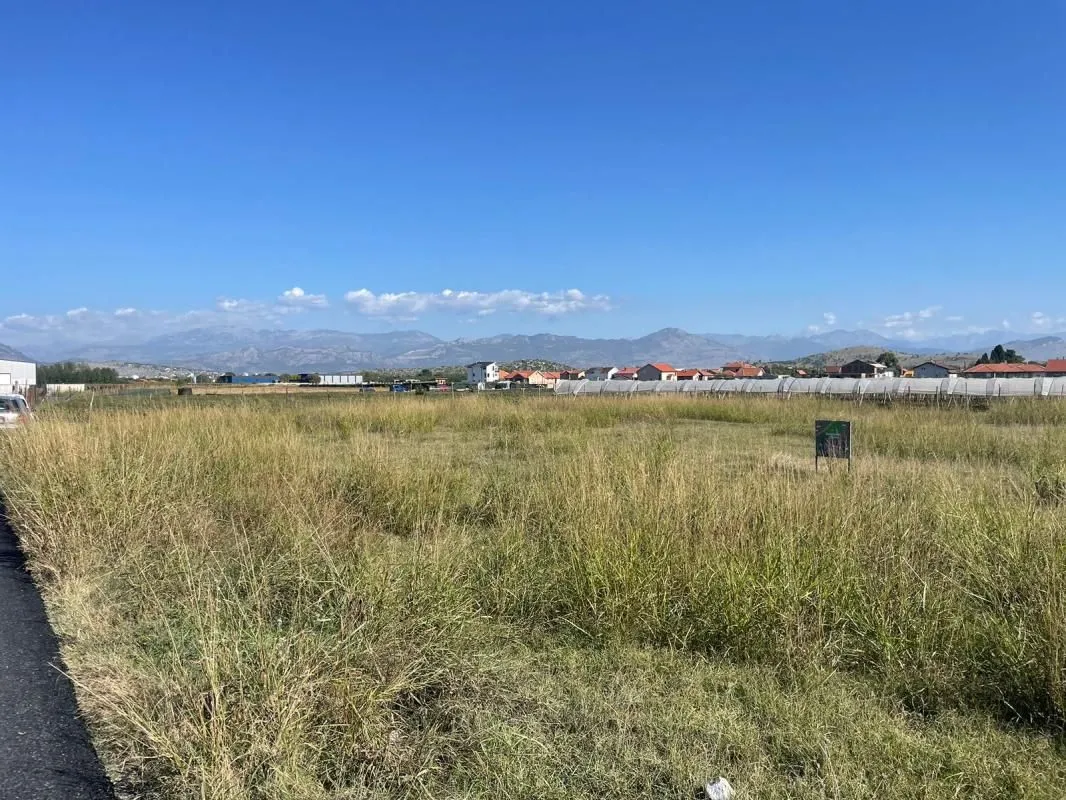 Prodaja, plac, 2700m², Donja Gorica, Podgorica