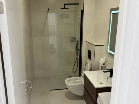 Rent, one bedroom apartment, 40m², Bečići, Budva - image 7