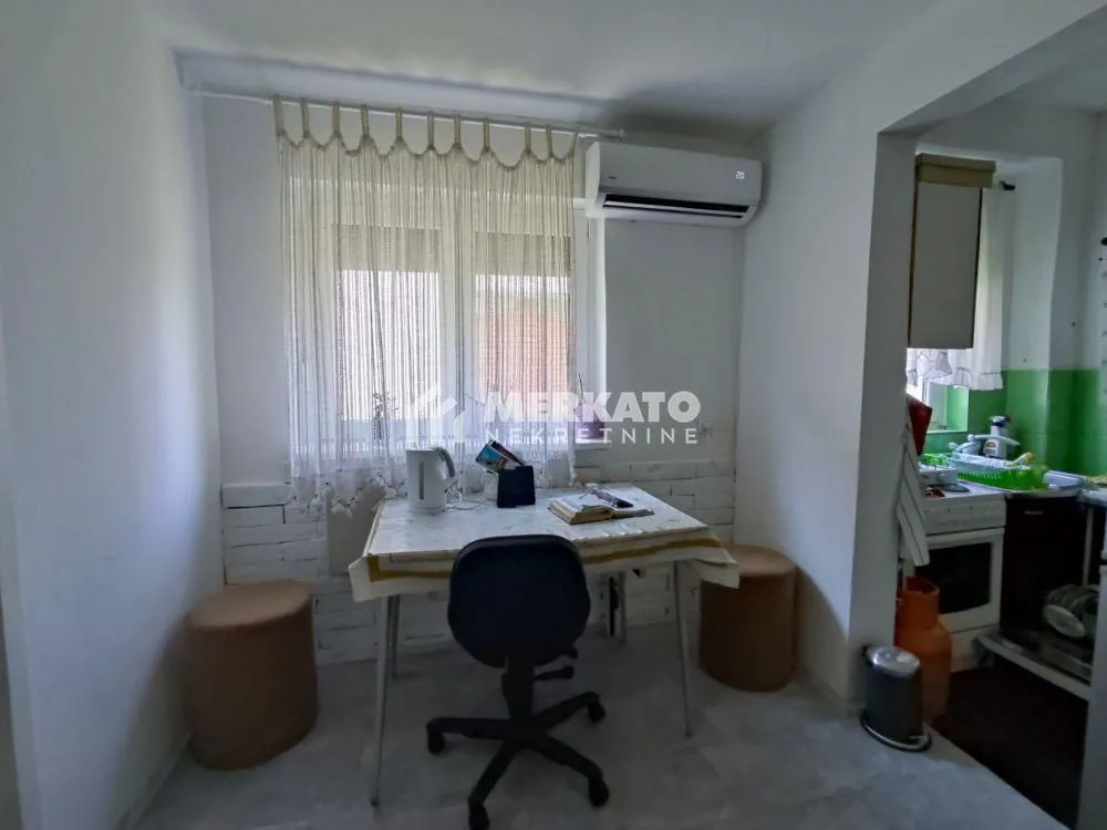Prodaja, dvosoban stan, 61m², Zrenjanin, Srbija