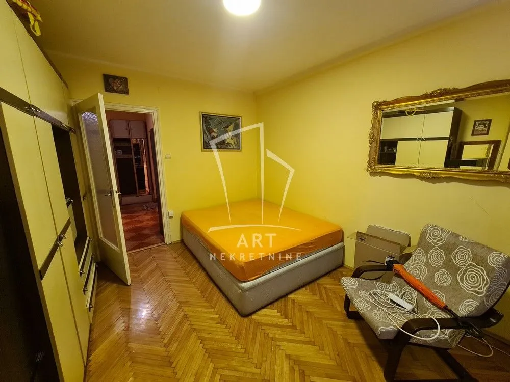 Izdavanje, trosoban stan, 72m², Vračar Sve Podlokacije, Beograd