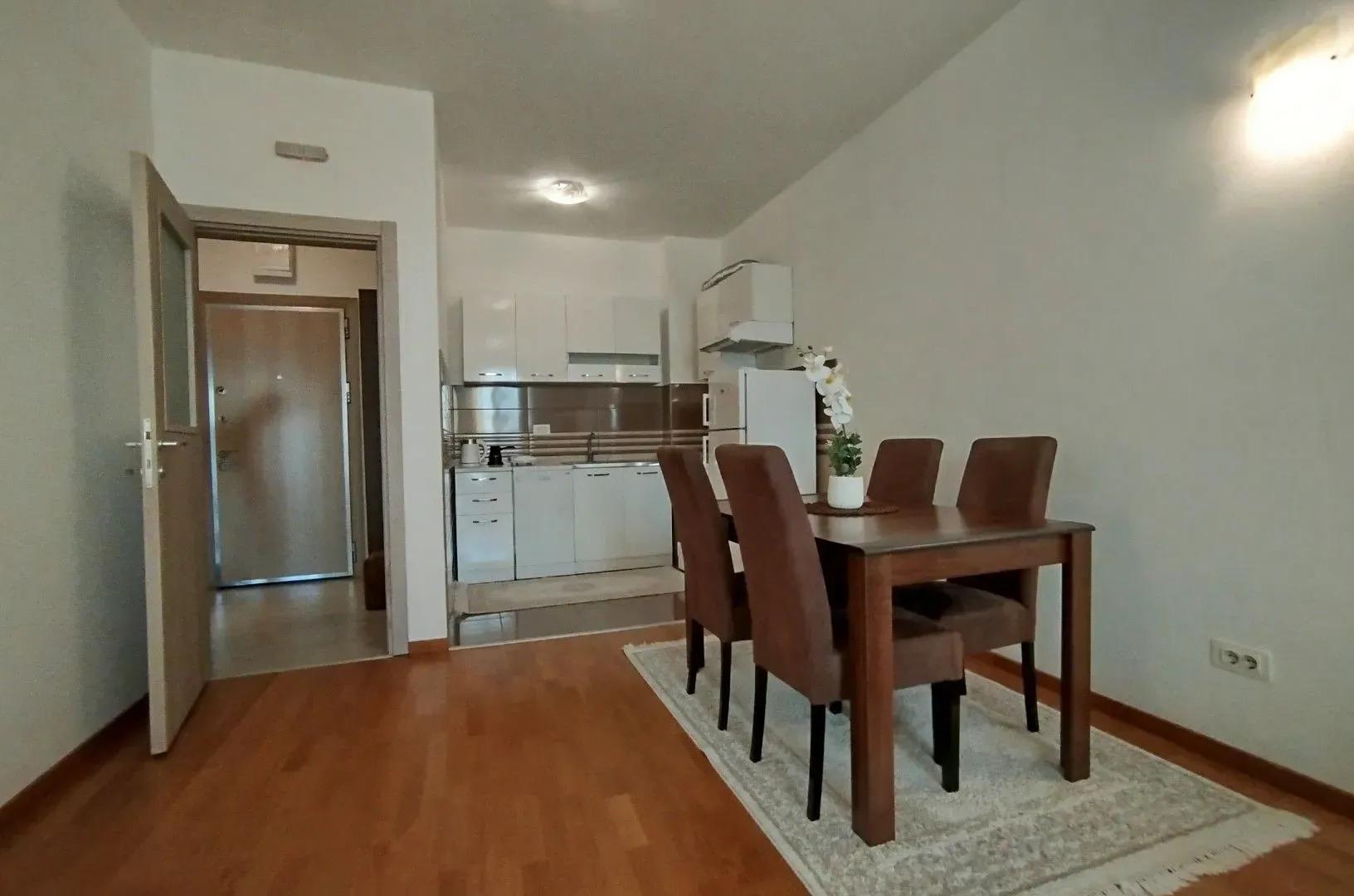 Rent, apartment, 50m², Stari Aerodrom, Podgorica