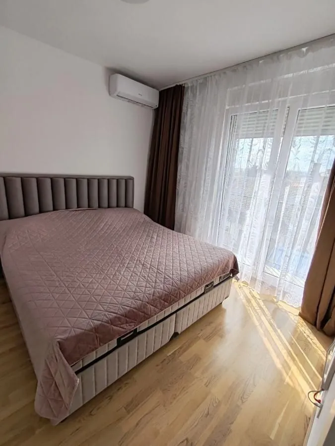 Prodaja, stan, 107m², Petrovaradin, Novi Sad