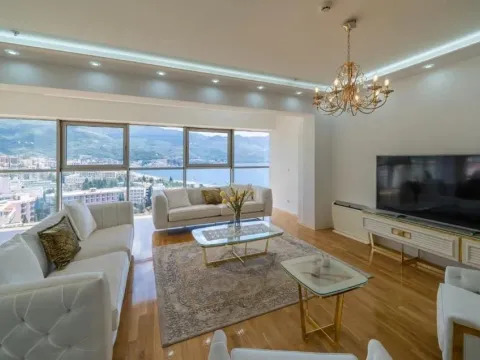 Rent, three bedroom apartment, 150m², Budva, Crna Gora - image 6