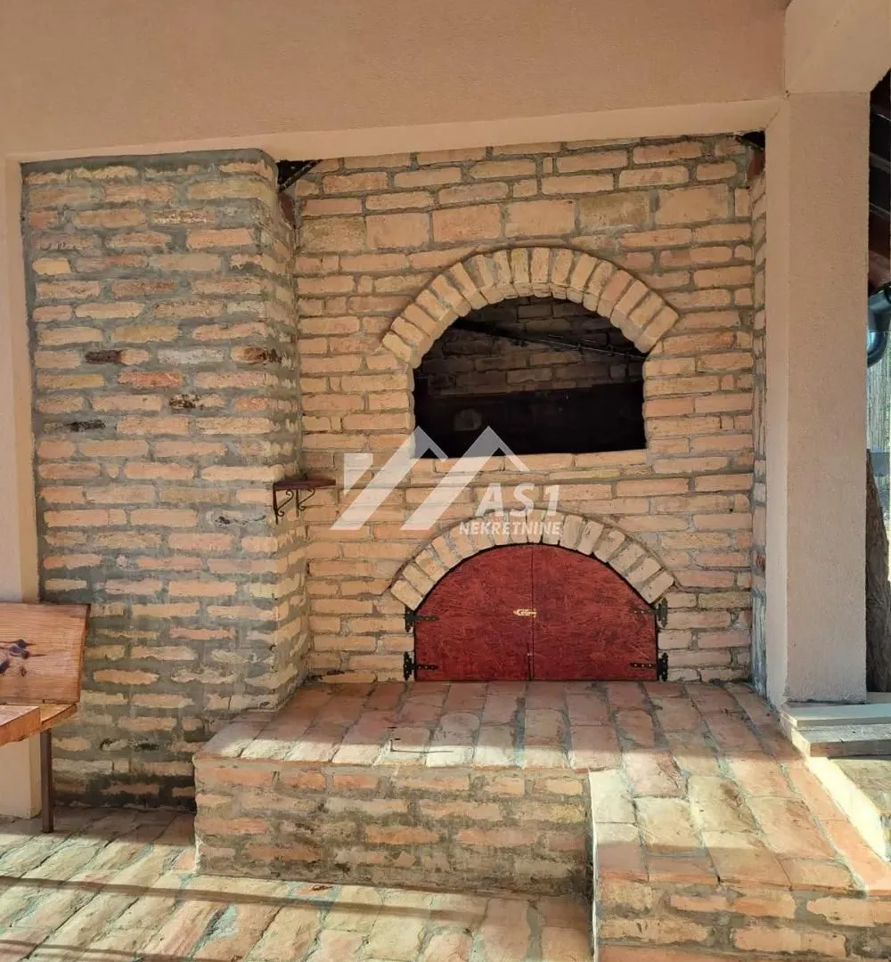 Izdavanje, kuća, 140m², Sremska Kamenica, Petrovaradin