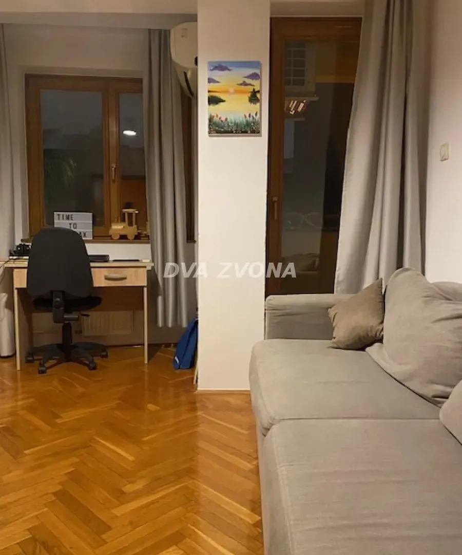 Prodaja, trosoban stan, 82m², Centar, Novi Sad