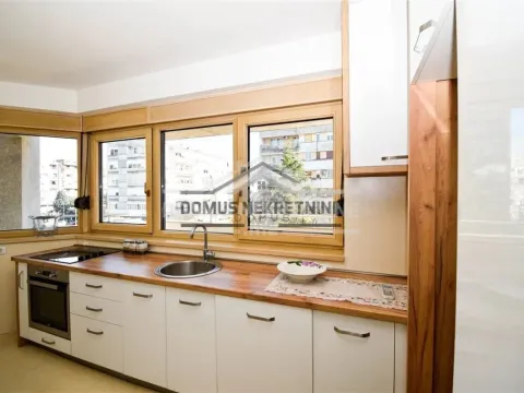 Rent, three bedroom apartment, 150m², Preko Morače, Podgorica - image 4