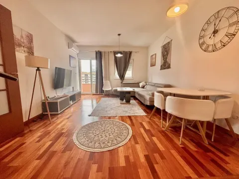 Rent, one bedroom apartment, 52m², City Kvart, Podgorica - image 1