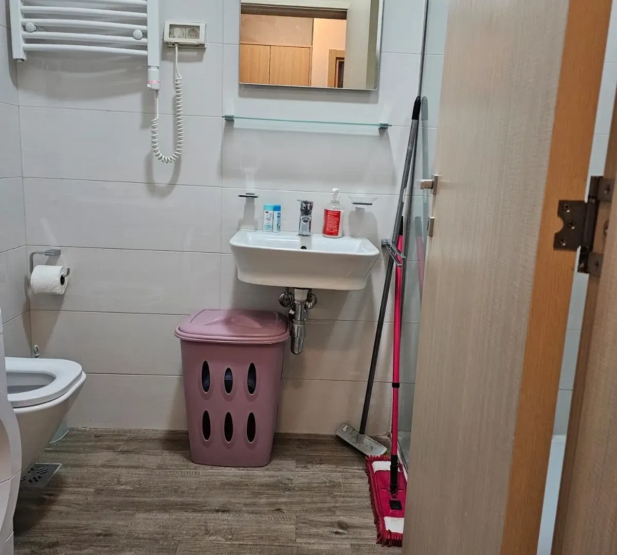 Izdavanje, jednosoban stan, 46m², City Kvart, Podgorica