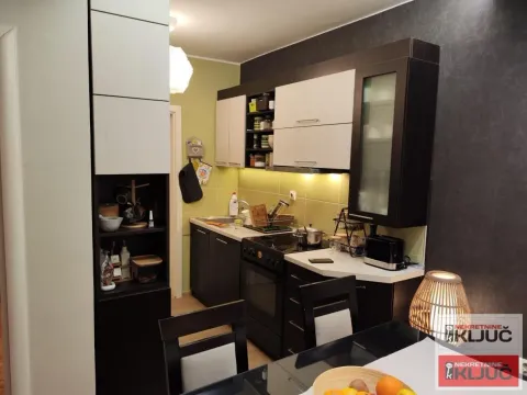 Prodaja, trosoban stan, 60m², Podbara, Novi Sad Sve Podlokacije - image 4