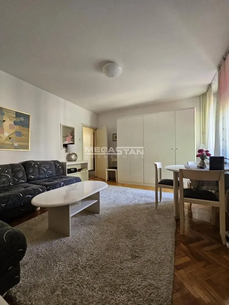 Prodaja, četvorosoban stan, 106m², Lekino Brdo, Voždovac Sve Podlokacije