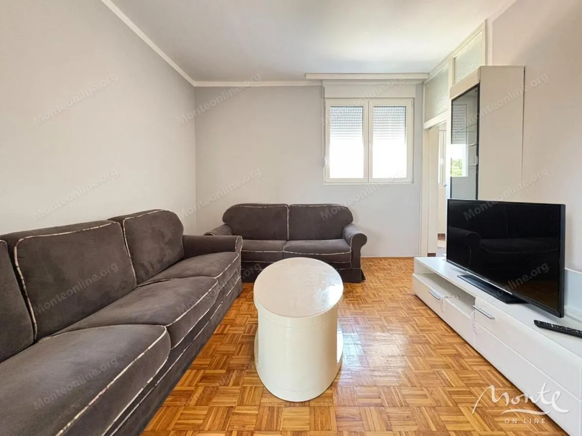 Prodaja, jednosoban stan, 52m², Momišići, Podgorica