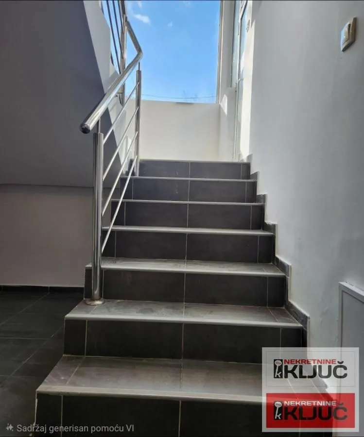 Sale, office space, 58m², Rotkvarija, Novi Sad Sve Podlokacije