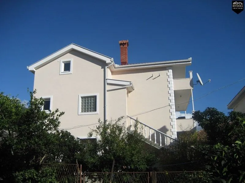 Prodaja, kuća, 200m², Baošići, Herceg Novi