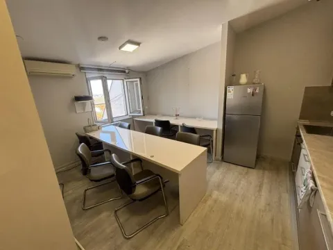 Izdavanje, stan, 118m², Đeram Pijaca, Beograd - image 3