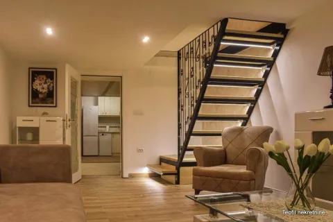 Izdavanje, dvosoban stan, 74m², Južni Bulevar, Vračar Sve Podlokacije - image 5