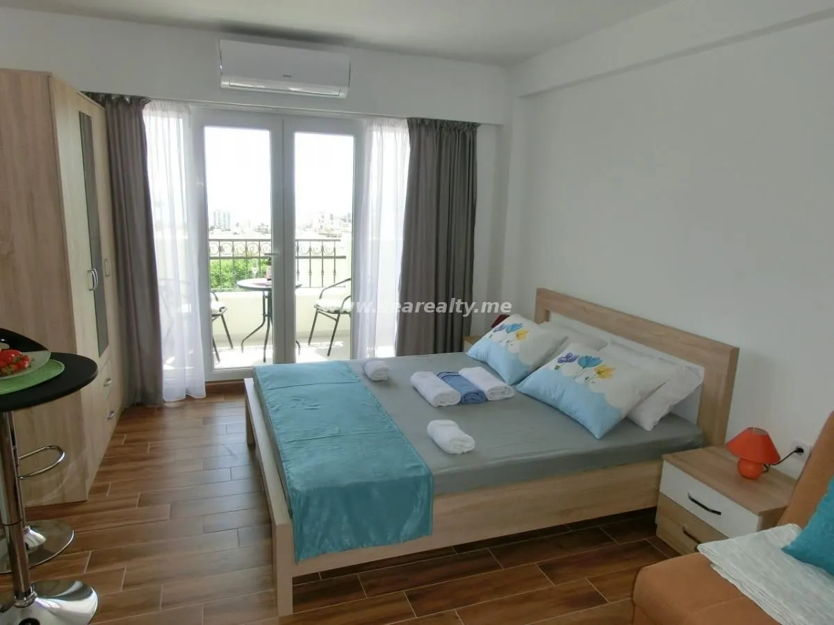 Rent, one bedroom apartment, 30m², Budva, Crna Gora