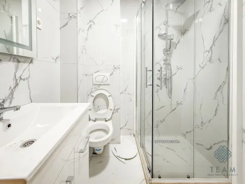 Sale, two bedroom apartment, 59m², Bečići, Budva - image 9