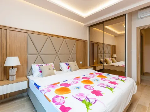 Izdavanje, dvosoban stan, 96m², Pržno, Budva - image 6
