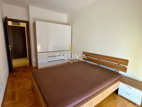 Rent, one bedroom apartment, 52m², City Kvart, Podgorica - image 4