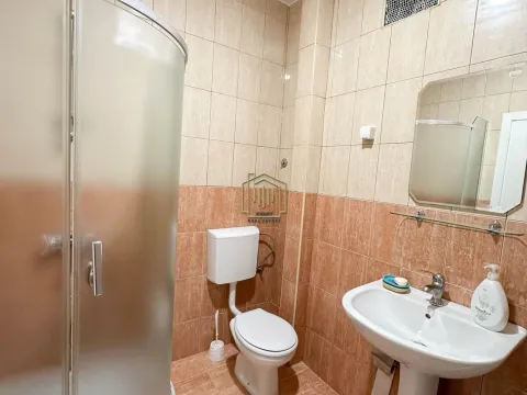 Izdavanje, poslovni prostor, 60m², Podgorica, Crna Gora - image 4