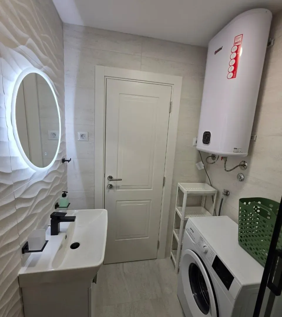 Izdavanje, jednosoban stan, 34m², Kava, Tivat