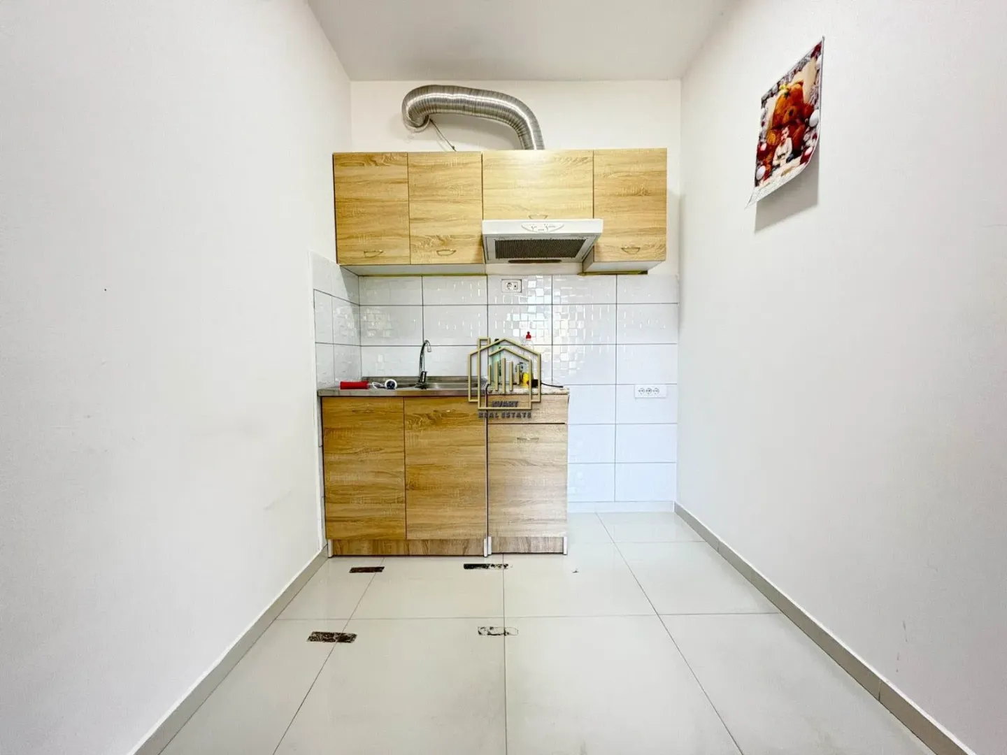Rent, office space, 42m², Ljubović, Podgorica