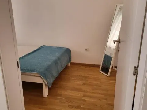 Rent, one bedroom apartment, 37m², Rotkvarija, Novi Sad Sve Podlokacije - image 7