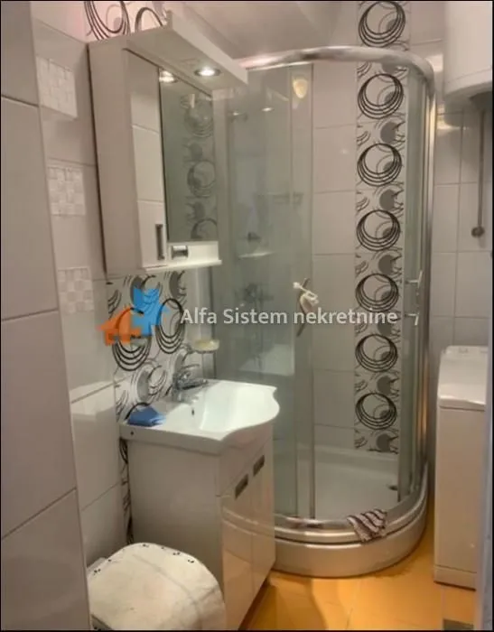 Izdavanje, dvosoban stan, 51m², Kalenić Pijaca, Vračar Sve Podlokacije
