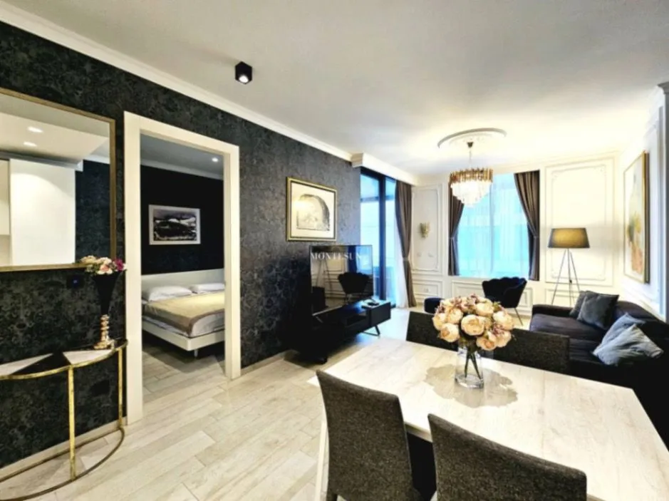 Izdavanje, jednosoban stan, 60m², Centar, Budva