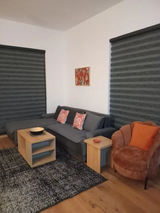 Rent, one bedroom apartment, 65m², Škaljari, Kotor